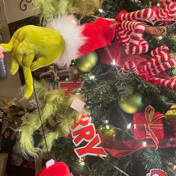 The Grinch Arm Tree Decoration - Picture 8 of 12